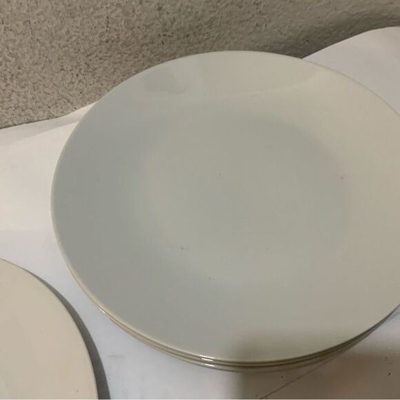 Set Of 4 Denmark Tools For Cooks 10 5/8" Coupe Dinner Plates White Porcelain - Picture 4 of 7